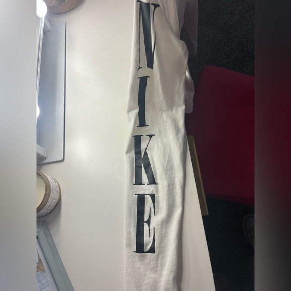 Nike long sleeve cropped T-shirt - Picture 3 of 4